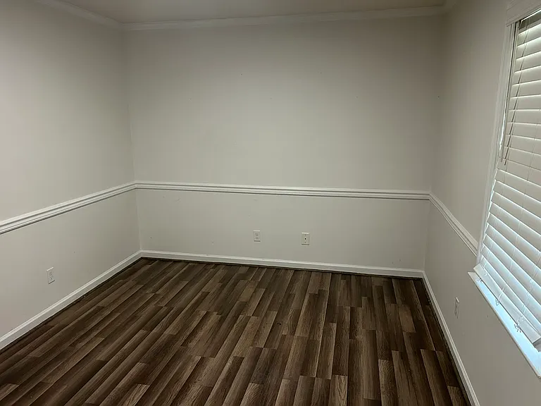 6205 Lakeway Dr — Photo 10