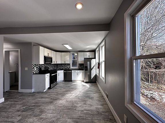 2nd image of 224 Freeman Ave #1E
