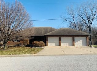 424 Timberline Trl, Hannibal, MO 63401