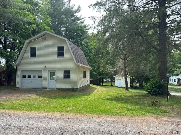 2005 Forest St, Remsen, NY 13438