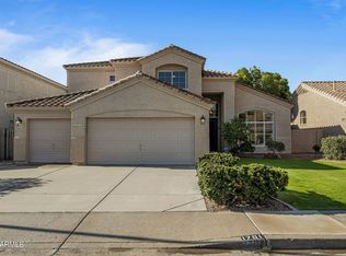 1701 W South Fork Dr, Phoenix, AZ 85045