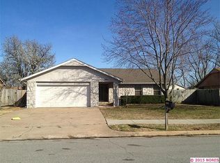 3821 S Sycamore Ave, Broken Arrow, OK 74011