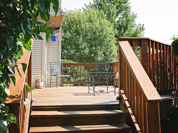 2 sets of steps from deck