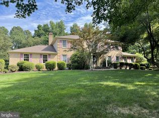 10905 Equestrian Ct, Reston, VA 20190