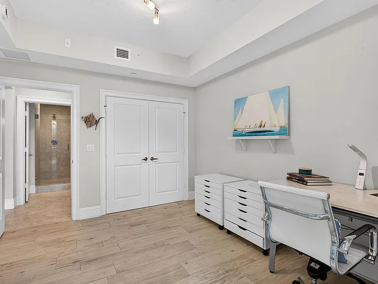 834 Bay Colony Dr S — Photo 39