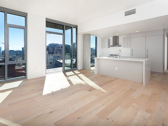 3rd image of 1545 Pine St #1104
