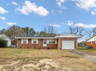 2517 E Brinkley Dr, Spring Lake, NC 28390