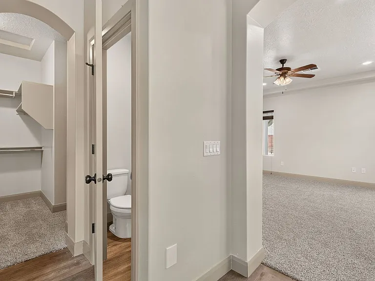 2665 E 3630 S — Photo 21