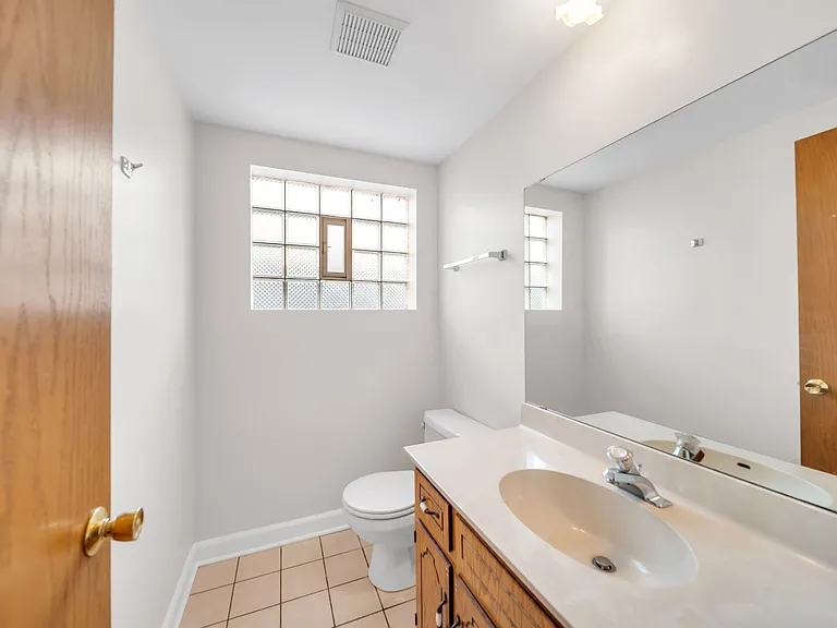 11136 S Kedzie Ave #2 — Photo 14