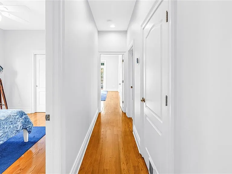 1133 Abbeys Way — Photo 34