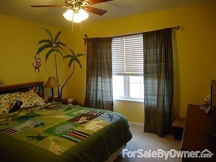2nd Bedroom
