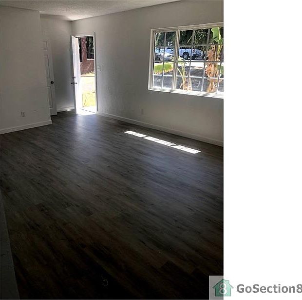 1st image of 626 40th St