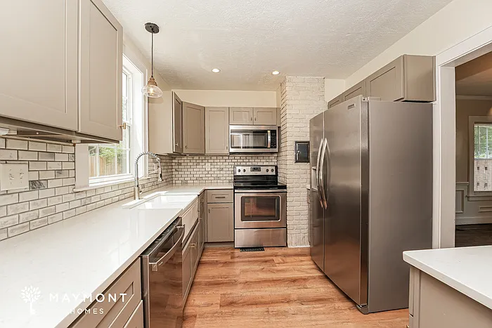 238 Oakgrove St — Photo 12