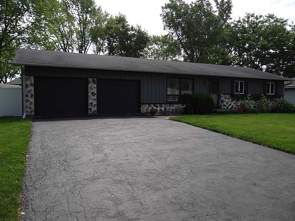 2nd image of 2514 Sherwood Dr