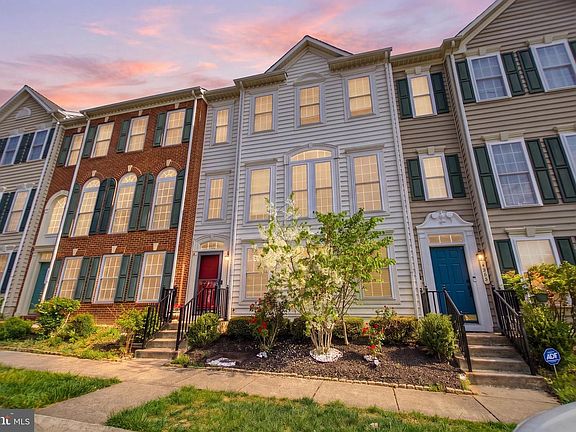 2nd image of 4904 Dashiell Pl