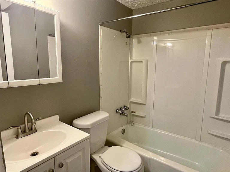 65 Akers Ave — Photo 6