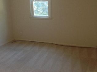 6111 N Jayar Dr, Peoria, IL 61614