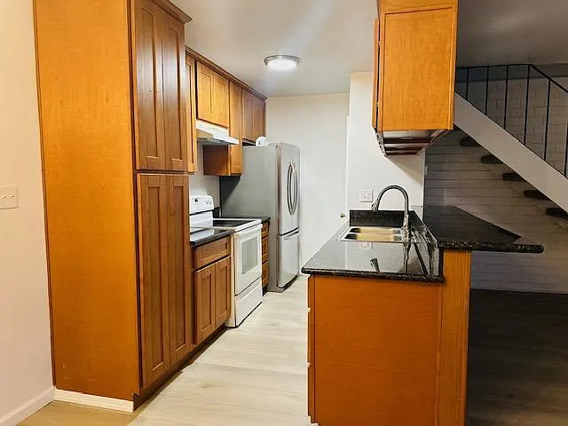 9004 El Cajon Way #3 — Photo 3
