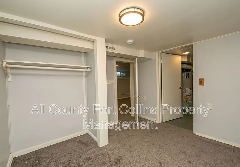224 1/2 S Loomis Ave — Photo 8
