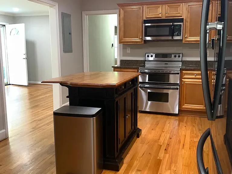 864 Shadowridge Dr — Photo 3