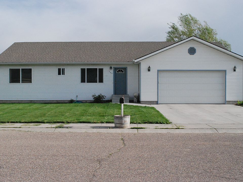 460 Snowflake St