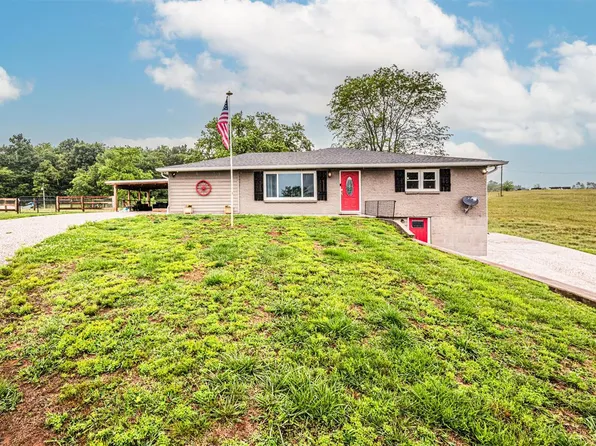 1113 Hays Pondsville Rd, Smiths Grove, KY 42171