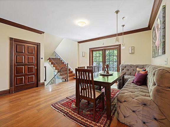 15th image of 1511 Carroll Ln