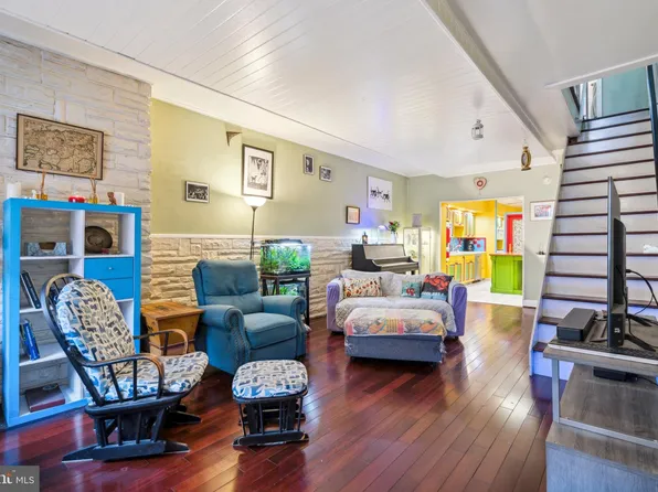 1142 Durfor St, Philadelphia, PA 19148