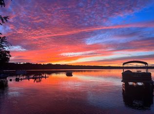 301 Pride Farm Rd, Falmouth, ME 04105