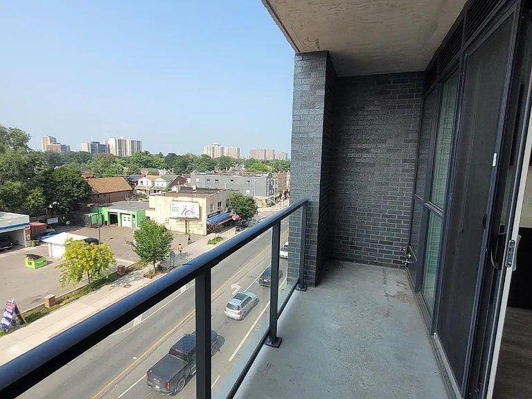 2369 Danforth Ave #508 — Photo 18