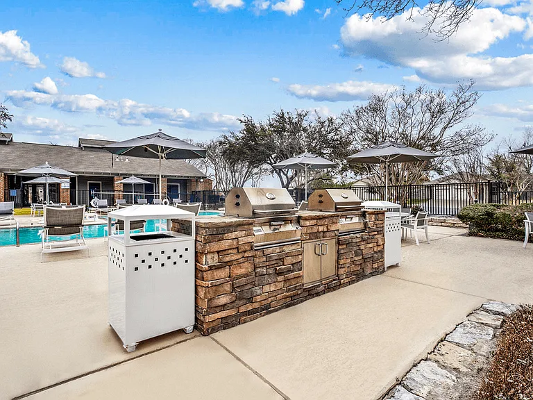 Landmark at Prescott Woods Apartment Homes — Photo 10