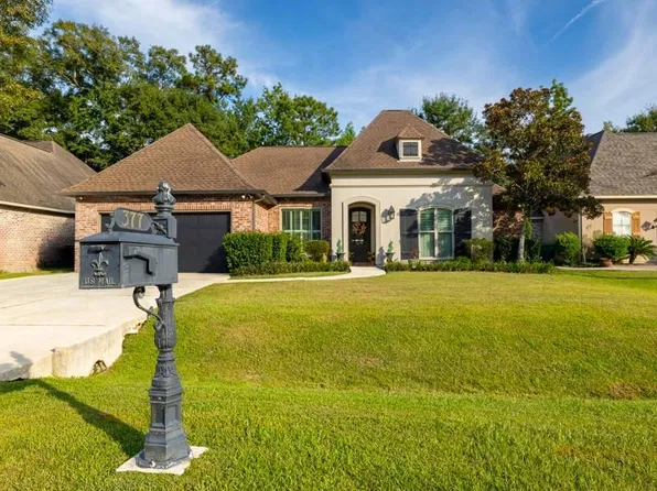 377 Autumn Lakes Rd, Slidell, LA 70461