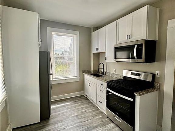 2nd image of 306 W 35th St APT 4