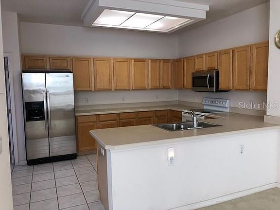 4th image of 2069 Dobson St
