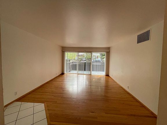 Living room, view from the kitchen
