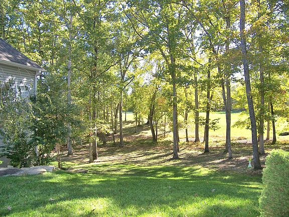 5th image of 15 Creek Ct