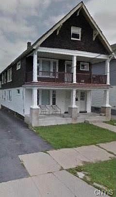 2nd image of 25 Leslie Ave #27
