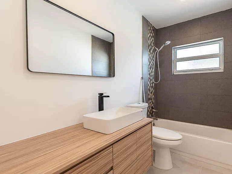 2712 Lake Ida Rd — Photo 29