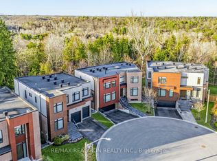12 Elaine Lennox Ct, Toronto, ON