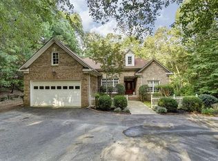 1450 Langdon Rd, Sherrills Ford, NC 28673