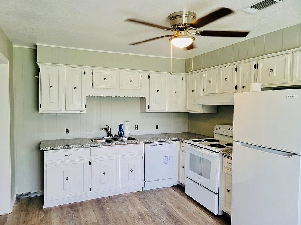 2nd image of 1261 Woodland Trl #3