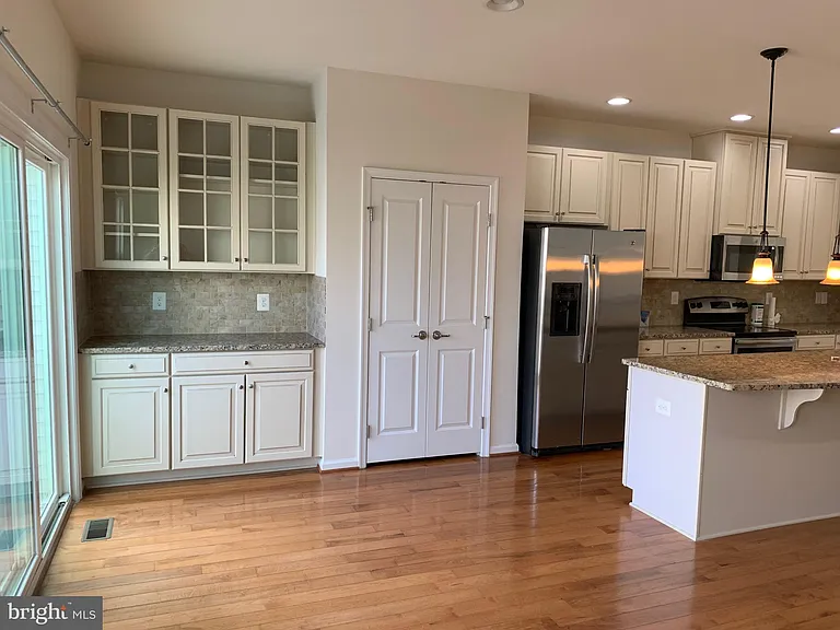 9022 Randolph Cir — Photo 10
