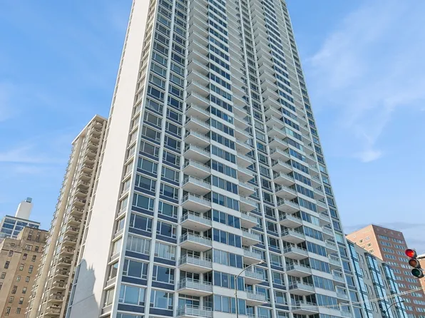 1300 N Lake Shore Dr APT 16B, Chicago, IL 60610