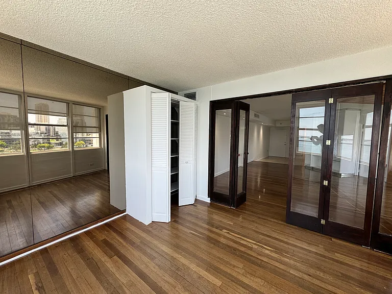 905 Brickell Bay Dr #928 — Photo 27