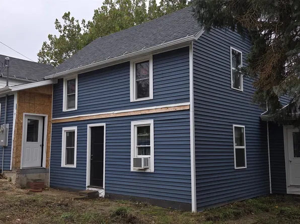 302 Poplar St NE, Elkader, IA 52043