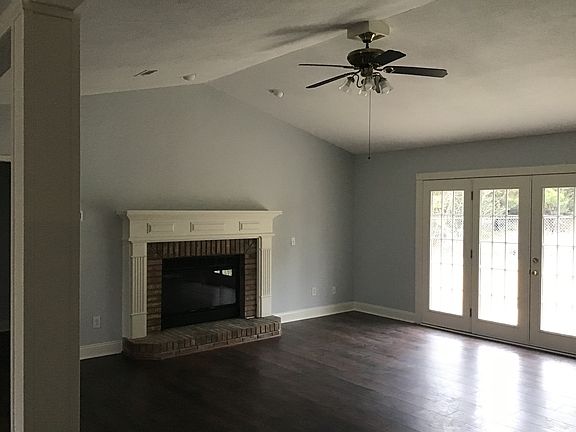 4th image of 508 Candlewood Dr