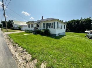 7 Morgan St, Lincoln, ME 04457