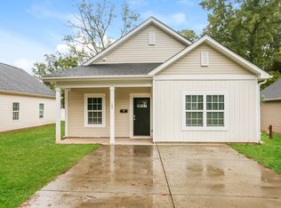 105 W Louisiana Ave, Bessemer City, NC 28016