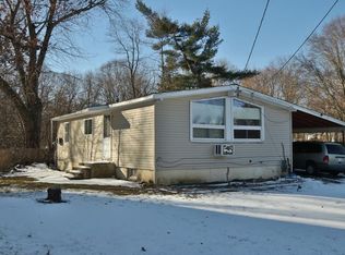 6 Clark Dr, Nanuet, NY 10954