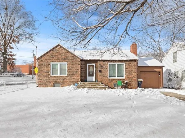 6340 Walrond Ave, Kansas City, MO 64132